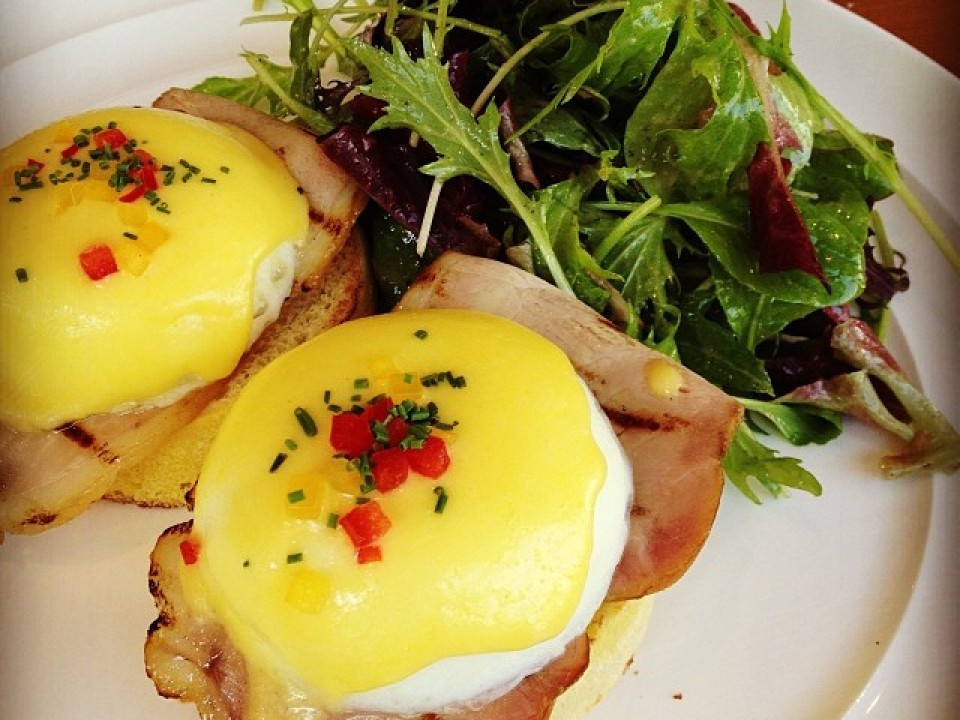 Shinagawa for Eggs Benedict!