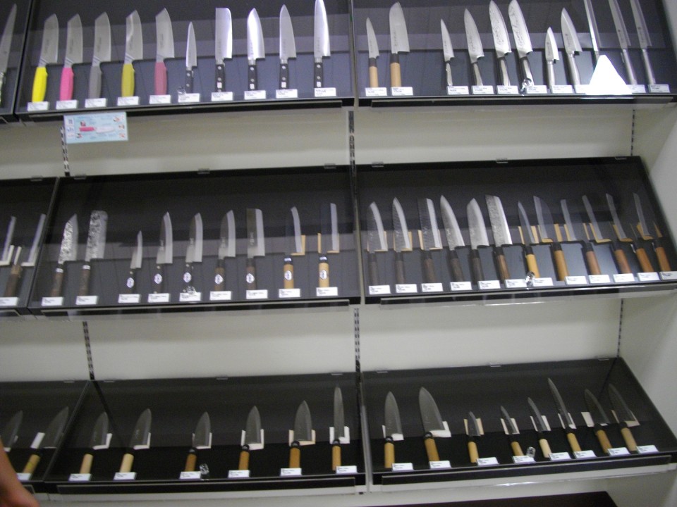 Sanjo area cutlery in a Tsubame Sanjo showroom
