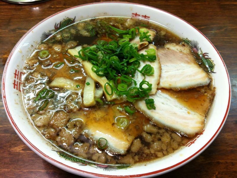 Onomichi ramen with floating pork fat (sei abura)